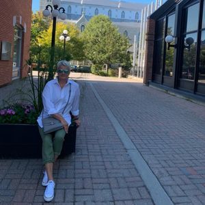 Meet your Posher, Arta